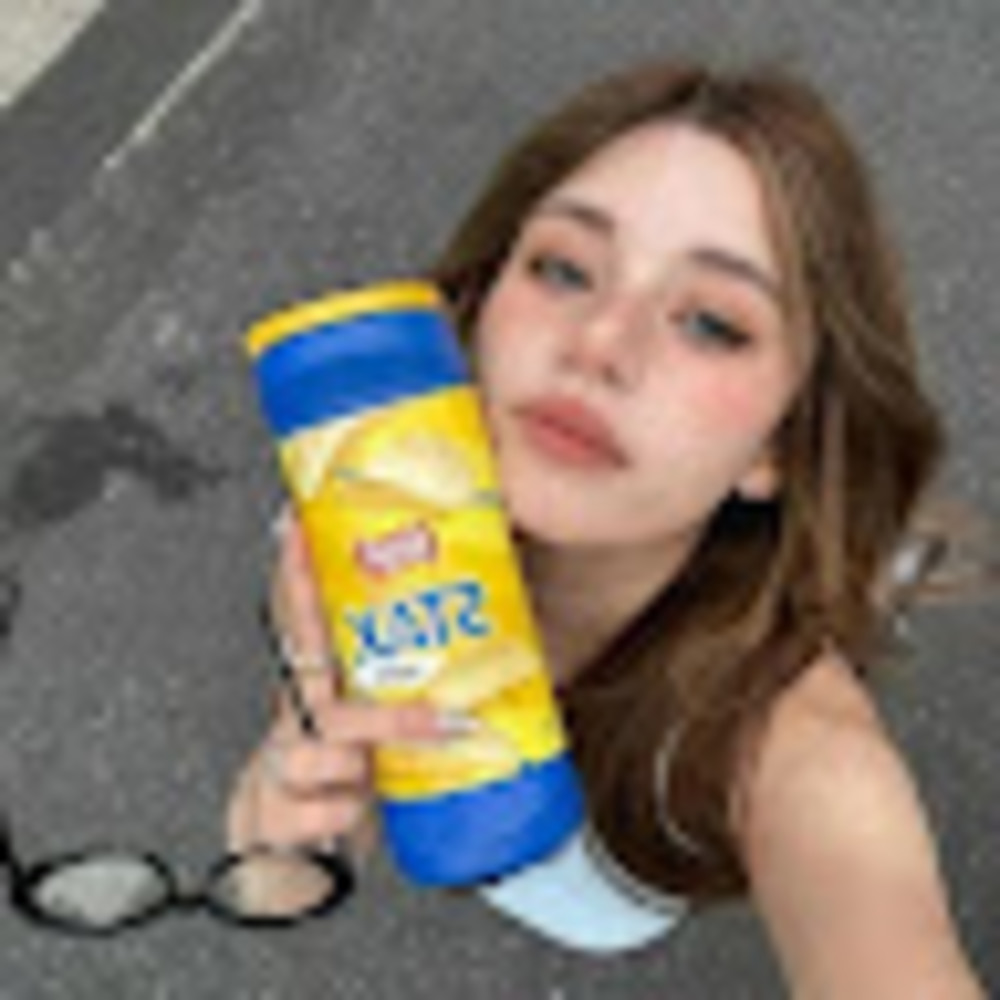 Meet your Posher, Brittney